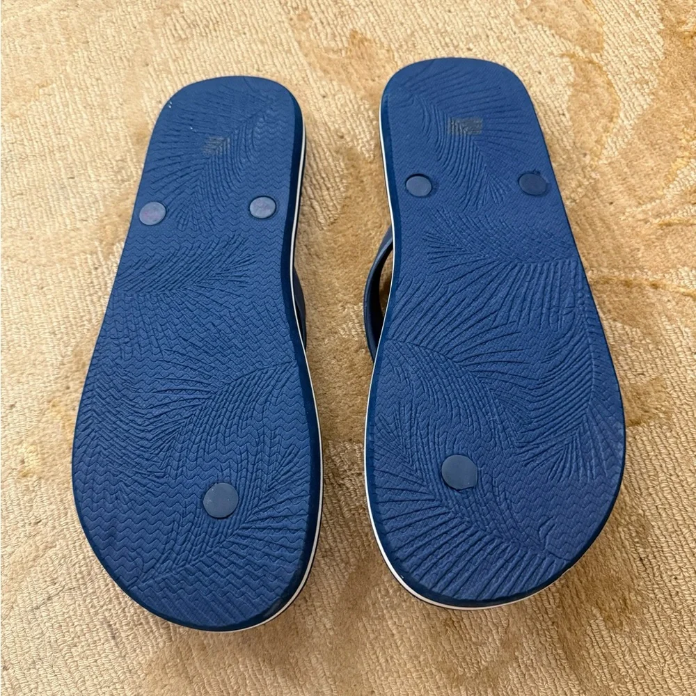 Tommy Bahama Men's Navy Flip Flops